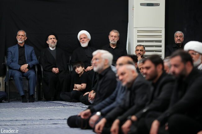 گزارش تصویری اولین شب مراسم عزاداری سید و سالار شهیدان(ع) در حسینیه امام خمینی(ره)