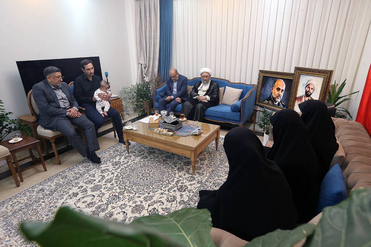 دیدار رئیس مجمع تشخیص مصلحت نظام با خانواده سردار شهید رشید