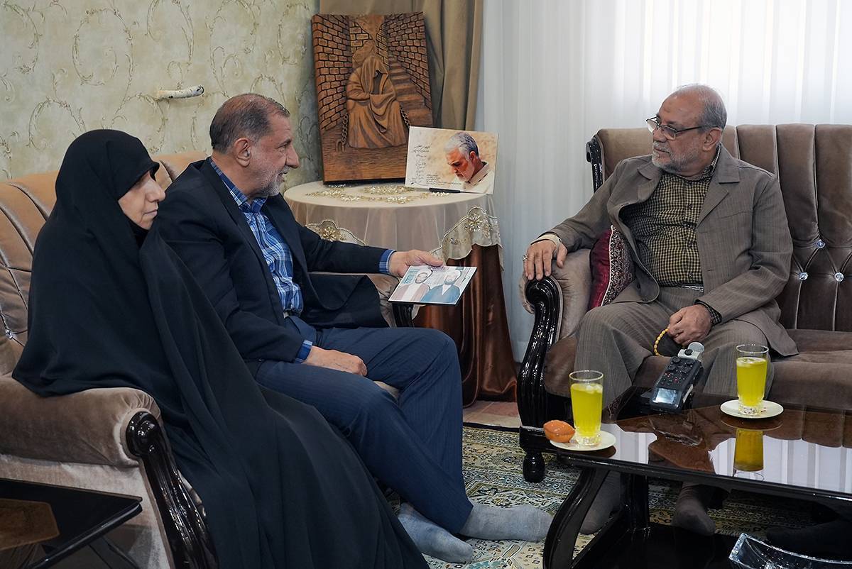 روحیه ایثار گری خانواده شهدا تحسین برانگیز و درس آموز است