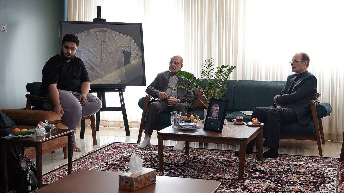 خون پاک شهدا این انقلاب را محکم تر خواهد کرد