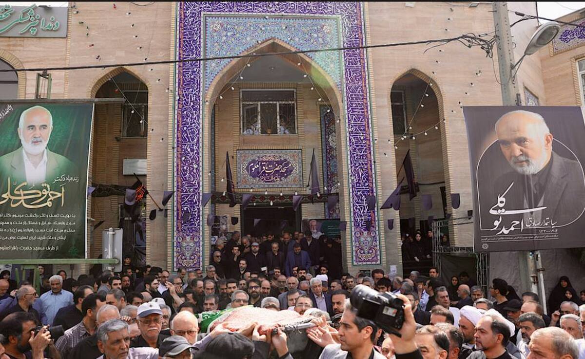 پیکر  احمد توکلی عضو مجمع تشخیص مصلحت نظام تشییع شد