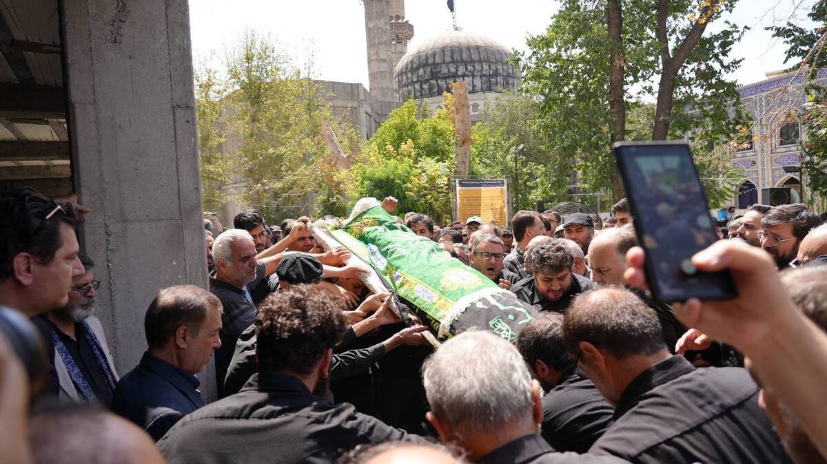 گزارش تصویری مراسم تشییع پیکر دکتر احمد توکلی عضو فقید مجمع تشخیص مصلحت /3 مرداد 1404