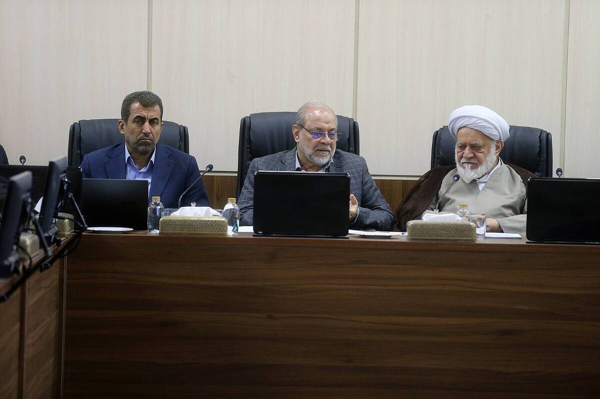 بررسی « نقشه راه اصلاح نظام حکمرانی با هدف مهار اَبَر چالش‌های کشور»  در کمیسیون مشترک مجمع تشخیص مصلحت نظام