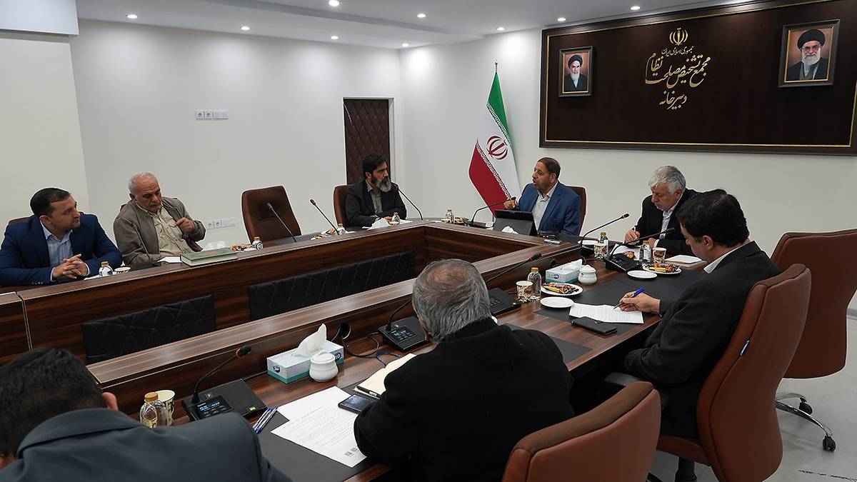 تبیین سیاست های نظام قانون گذاری وظیفه دانشگاه ها و نهادهای ذی ربط است تبیین سیاست های نظام قانون گذاری وظیفه دانشگاه ها و نهادهای ذی ربط است