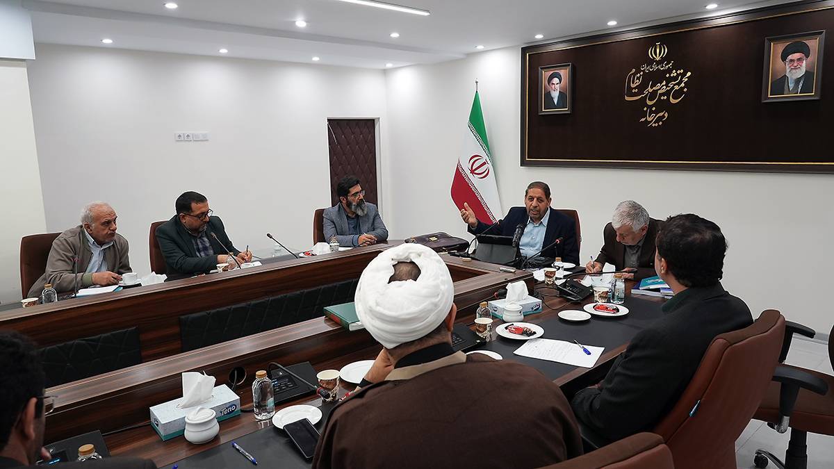 برنامه های تبیینی نقش اساسی در اجرای سیاست های کلی نظام دارد برنامه های تبیینی نقش اساسی در اجرای سیاست های کلی نظام دارد