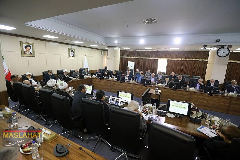 گزارش تصویری جلسه صحن مجمع تشخیص مصلحت نظام با موضوع بررسی گزارش اجرای سیاست‌های کلی توسعه دریامحور