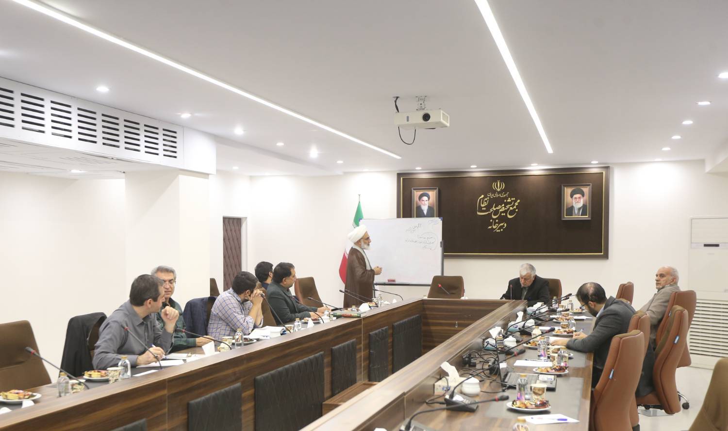 برگزاری سومین نشست تبیین سیاست های کلی نظام قانون گذاری برگزاری سومین نشست تبیین سیاست های کلی نظام قانون گذاری