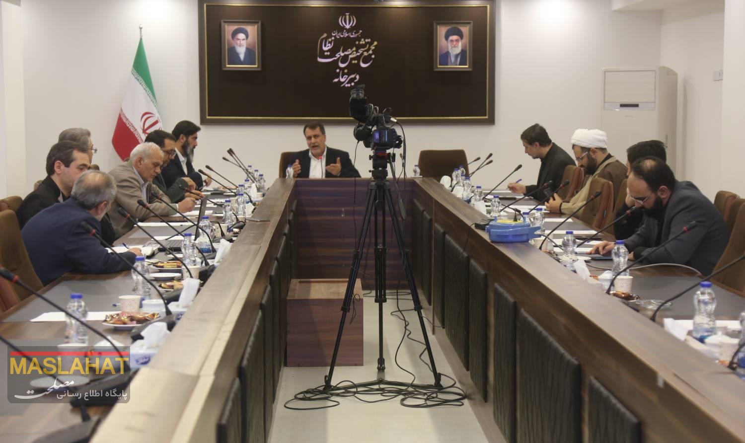 محدودکردن مقررهگذاری و نظارت سلسلهمراتبی دو راهکار تحقق بند ۳ سیاستهای کلی نظام قانونگذاری است محدودکردن مقررهگذاری و نظارت سلسلهمراتبی دو راهکار تحقق بند ۳ سیاستهای کلی نظام قانونگذاری است